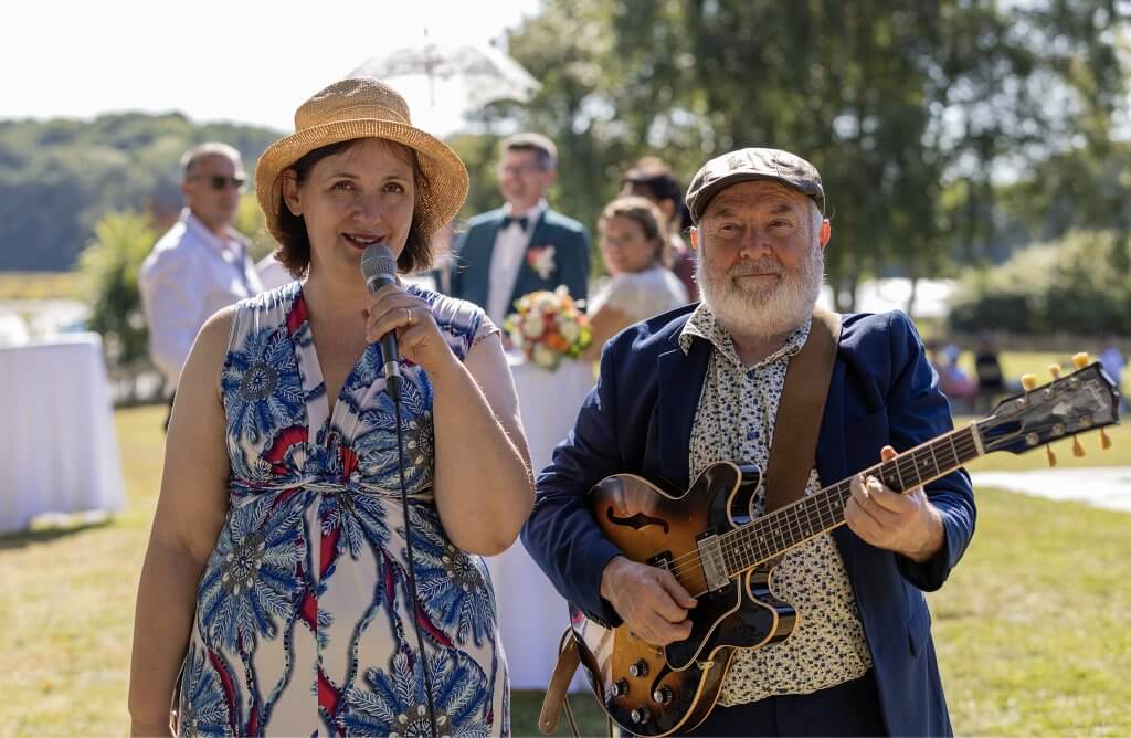 Groupe musiciens anime mariage